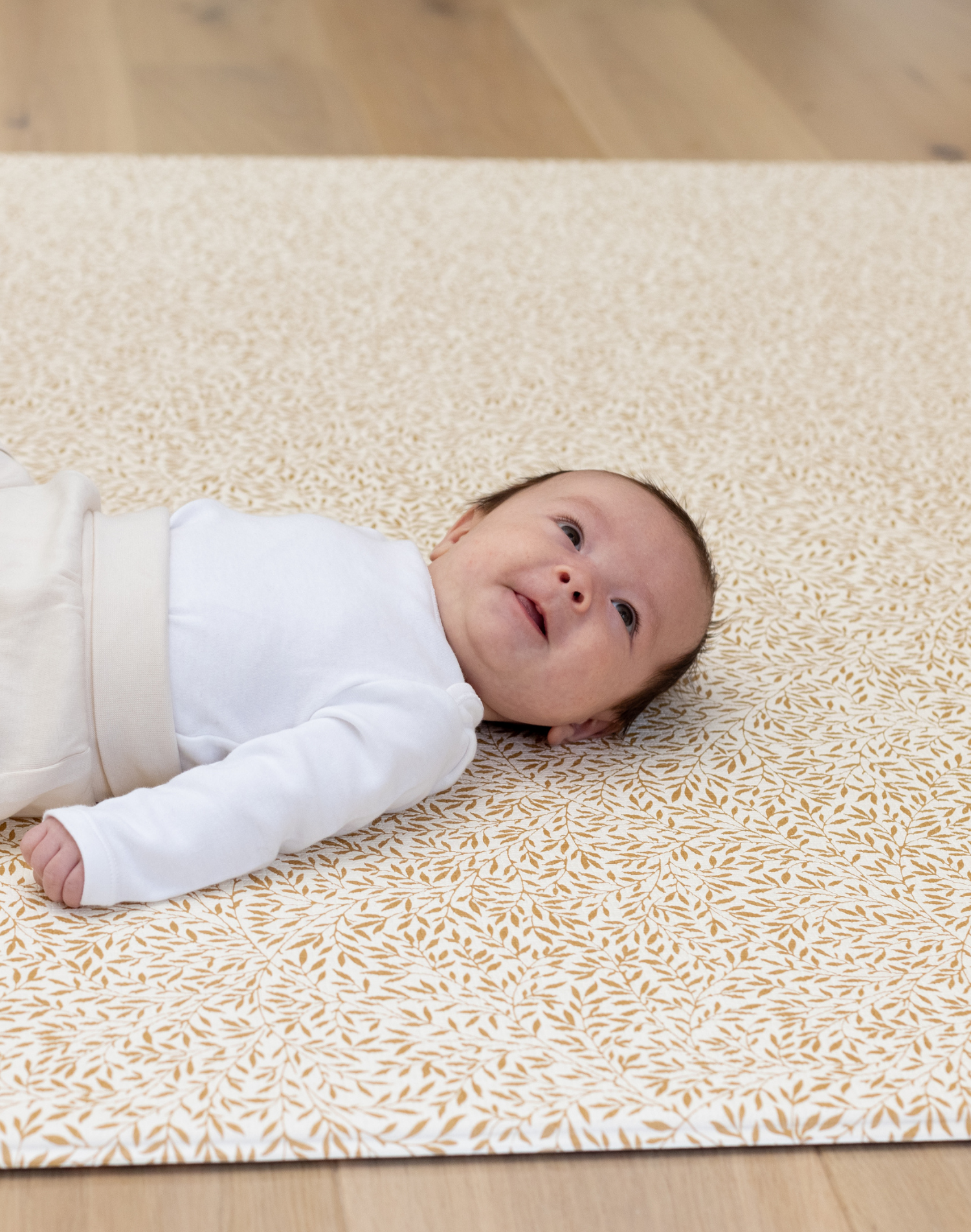 Morris & Co standen baby play mat totter and tumble padded foam mat with baby comfortable supportive padded area rug that is great for play, non-toxic reversible foam mats